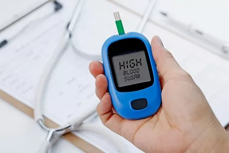 لمنع ارتفاع السكر في الصباح- تناول هذه المشروبات ليلًا "فيديوجرافيك"