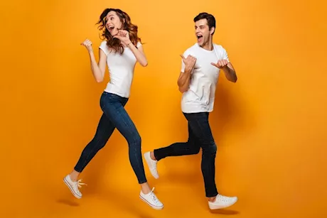 ماذا يحدث لجسمك عند المشي للخلف لمدة 10 دقائق يوميًا؟