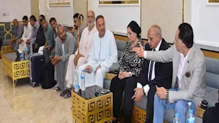 بالصور.. وفد من الجبهة الوطنية يزور أهالي ضحايا الحادث الإقليمي 