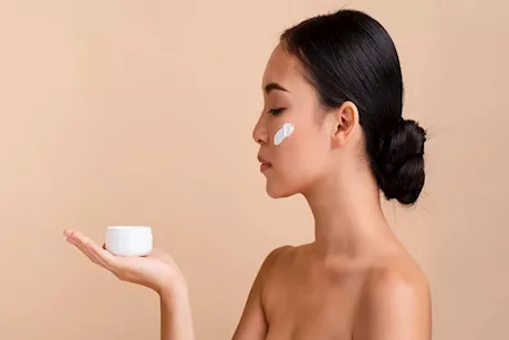 هل يؤثر كريم وجهك على مزاجك؟ 