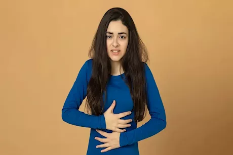 الأكل المتكرر.. هل يبطئ عملية الهضم؟