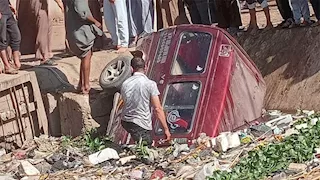 السائق قفز قبل غرقها.. سقوط سيارة في ترعة بلمشط بالمنوفية