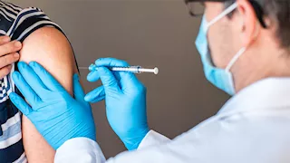 "الصحة العالمية" تدعو لاستخدام لقاح الهربس النطاقي لكبار السن والمصابين بضعف المناعة