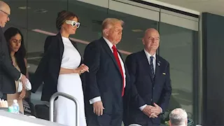 بالفيديو.. ترامب وزوجته من مدرجات ملعب نهائي كأس العالم للأندية