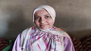 رفيدة الأولى على الدبلومات الفنية بسوهاج: "حلمي أدخل المعهد الفني الصحي" (صور)