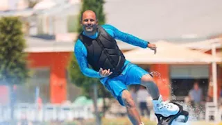 مصرع لاعب "فلاي بورد" شهير أثناء عرض استعراضي بالغردقة