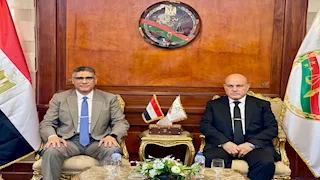 محافظ الجيزة يهنئ رئيس النيابة الإدارية بمنصبه الجديد