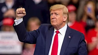 تُسبب تجمع الدم في عروقه.. كل ما تريد معرفته عن المشكلة الصحية لـ ترامب 