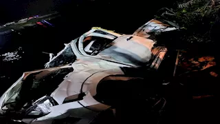 إصابة 7 أشخاص في حادث انقلاب سيارة على طريق "وادي العلاقي - أسوان"