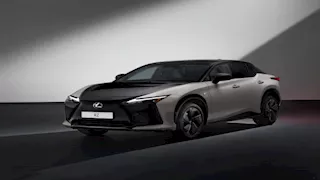 لكزس تطلق سيارتها الكهربائية RZ الفاخرة