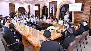 البابا تواضروس يلتقي خدام مركز إيمي للتعليم المستمر -تفاصيل