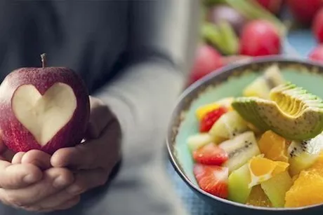 لعلاج الكوليسترول- 4 فواكه تناولها يوميًا