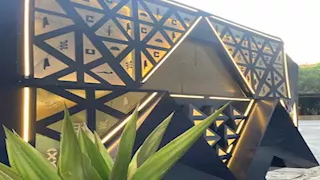 أَسرة ذكية وأثاث طبي وعربات خدمة بمشروعات تخرج فنون تطبيقية حلوان - صور