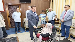 بالصور- محافظ المنوفية يسلم مساعدات مالية وعينية لـ 40 حالة مستحقة 