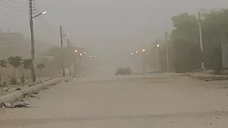 "الرؤية صفر".. شاهد ماذا فعلت العاصفة الترابية بأسوان -فيديو وصور