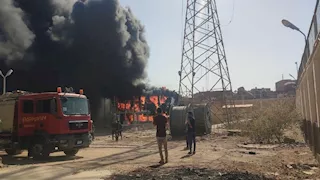إخماد حريق بالقرب من محطة توليد كهرباء أسوان الأولى بدون خسائر