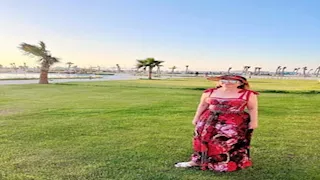 "تأمل جمال مصر".. إلهام شاهين بإطلالة صيفية أنيقة في أحدث ظهور لها