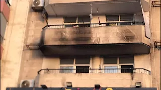 بسبب سيجارة".. اندلاع حريق في عمارة الفنان شريف إدريس