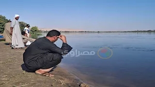 غرق 3 شقيقات بنيل أسيوط.. أهالي نزلة عطية ينتظرون الجثمان الأخير لإتمام الوداع -فيديو وصور