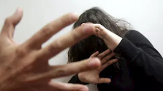 "عايرته ورمت الفلوس في وشه".. حكاية هيام قتلها زوجها خنقا بإيشارب في الجيزة