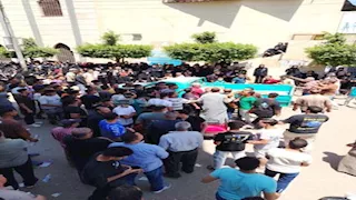 بالصور- مشاجرة تُعطل جنازة أحمد عامر للمرة الثانية وسط زحام حاشد بالغربية
