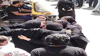 بكاء رحمة محسن وخناقة وتأجيل التشييع.. مشاهد مؤثرة من جنازة أحمد عامر بالغربية