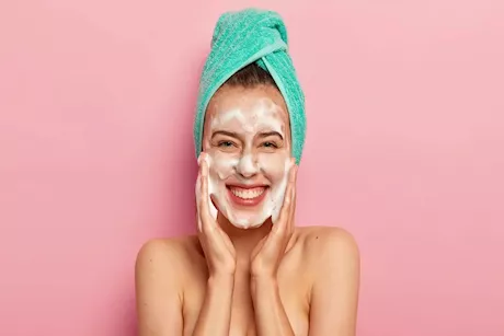 متى يسبب غسول الوجه أضرار صحية للبشرة؟