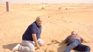 صور- سيد رجب يتعرض لإصابة أثناء تصوير "شلة ثانوي"