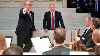 إلغاء حفل لقائد أوركسترا مقرب من بوتين في إيطاليا 