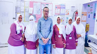 ولادة نادرة لطفل شمعي بمستشفى سنورس المركزي بالفيوم