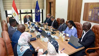 لتعزيز صناعة الدواء بالقارة السمراء.. مصر تدرس إنشاء مصنع دواء مشترك مع زامبيا