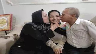 ثالث طبيبة بالمنزل.. كيف حققت نوران الحسيني المركز السادس بالثانوية العامة؟