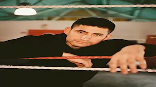  طرح الإعلان الرسمي لفيلم  Giant  بطولة أمير المصري