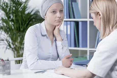 للشباب- 7 أعراض مبكرة تكشف إصابتك بالأورام