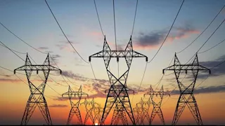 بسبب الموجة الحارة.. الشبكة الموحدة للكهرباء تحقق ارتفاعًا في الأحمال وزيادة بالاستهلاك