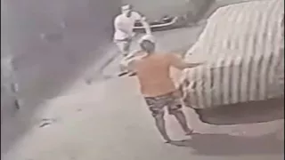 "تخشلي جولة؟".. حكاية جريمة في "شارع جانبي" بالمطرية -(صور)