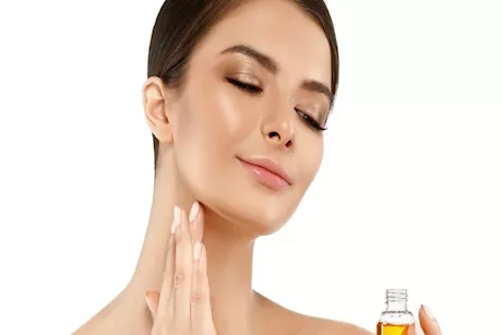 فوائد زيت نخالة الأرز للبشرة- هل يحقق نتائج فعالة؟