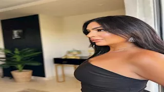 "فستان قصير".. دنيا المصري تخطف الأنظار بإطلالة ساحرة من أحدث ظهور