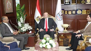 محافظ بني سويف يستقبل رئيس البورصة المصرية 