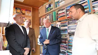 صور.. الانتهاء من إجراءات تسكين 133 من بائعي سور الأزبكية في المكتبات الجديدة