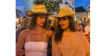 بـ "شورت جينز".. كنزي عمرو دياب تستمتع بالإجازة في شوارع إسبانيا