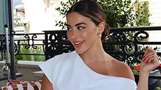 بإطلالة ناعمة.. 10 صور لـ يارا السكري من رحلتها في باريس