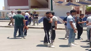 لا شكاوى.. الكيمياء والجغرافيا ترسمان البسمة على وجوه طلاب الثانوية بالمنيا