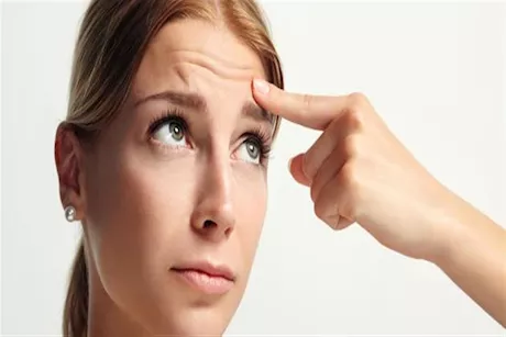 علامات خفية للشيخوخة المبكرة- لا تتجاهلها