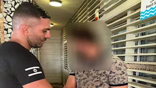 لتصويره فتيات قاصرات بغرف خلع الملابس.. تمديد حبس موظف بالسفارة التركية في إسرائيل