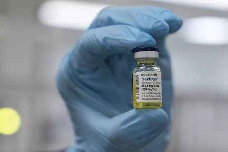 بارقة أمل- وكالة الأدوية الأوروبية تعتمد دواءً جديدًا مضادًا للإيدز 