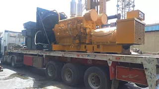 محافظة الوادي الجديد تدفع بوحدة توليد جديدة لدعم كهرباء الفرافرة وتخفيف الأحمال