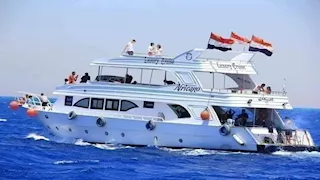 شرم الشيخ لا تنام.. إقبال عالمي على الشواطئ والليالي البدوية بجنوب سيناء