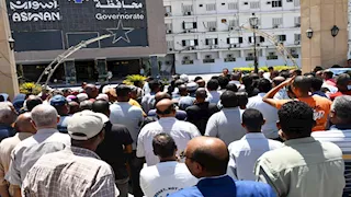 جرس إنذار واستجابة سريعة.. أسوان تنفذ تجربة إخلاء ناجحة بمبنى الديوان العام – صور