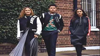 بإطلالات جريئة.. 25 صورة لأبناء عمرو دياب في الصيف 